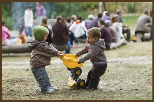 Առակ «Վեճ երեխաների խաղահրապարակում»